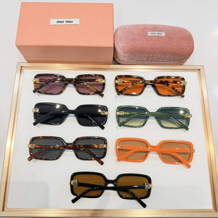 Picture of Miu Miu Sunglasses _SKUfw79165001fw